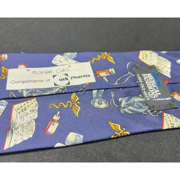 Avery Medical Fashions 100% Silk Necktie Navy Blue Doctor's Tie Medical Supplies - Picture 3 of 5